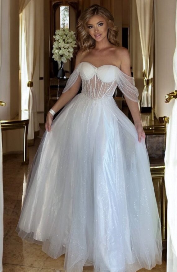 Bali długa biała tiulowa sukienka księżniczka