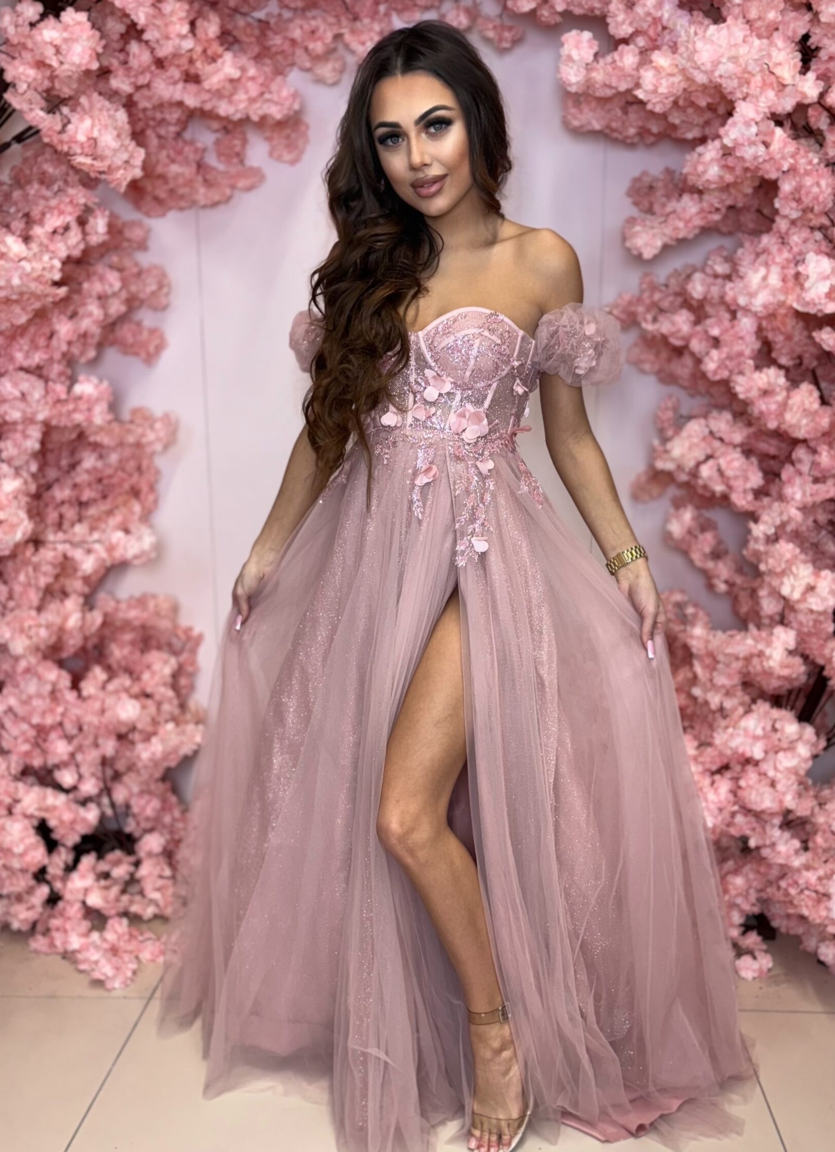 Madryt długa pudrowy róż tiulowa sukienka księżniczka