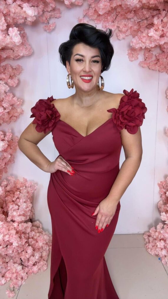 Krystianna bordowa sukienka maxi z kwiatowymi rękawami